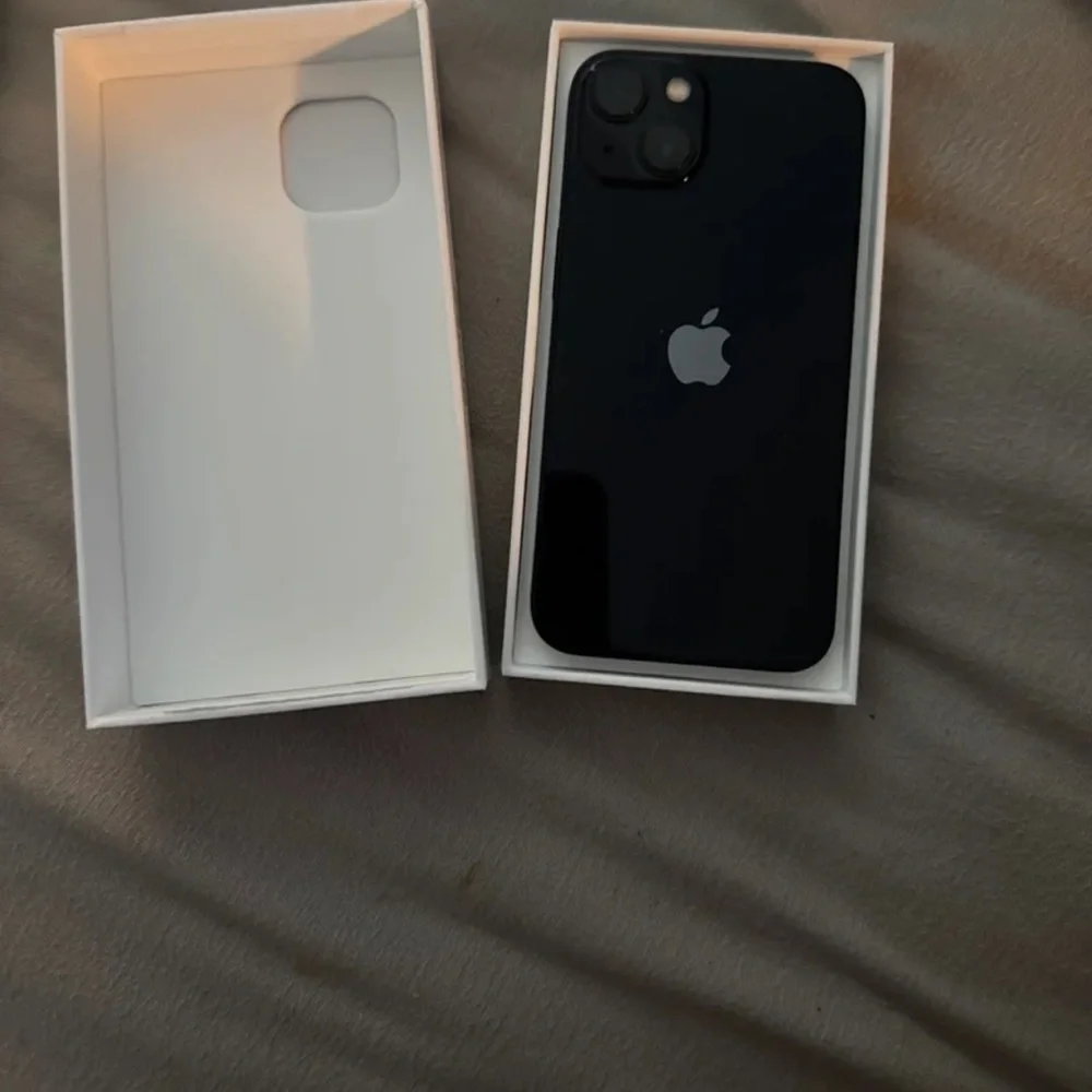 Apple iPhone in Black